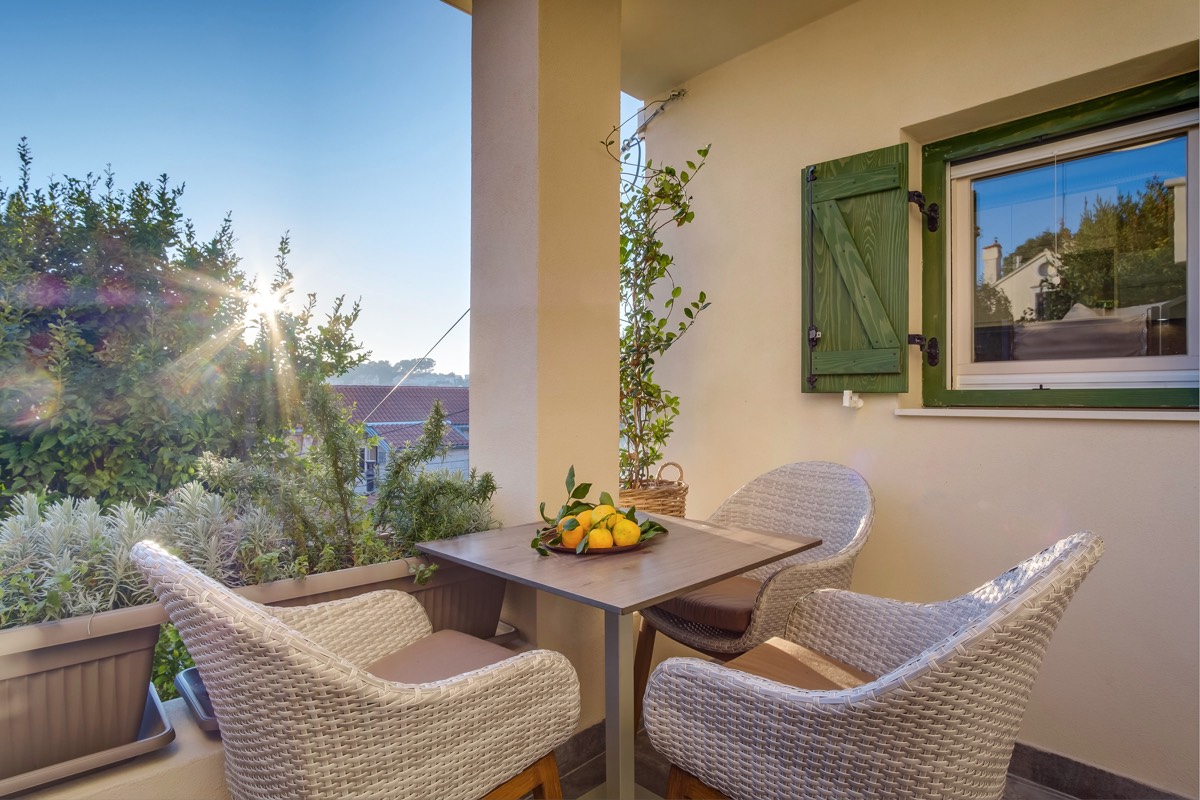 casa-rustica-apartment-bronze-mali-losinj-croatia 13